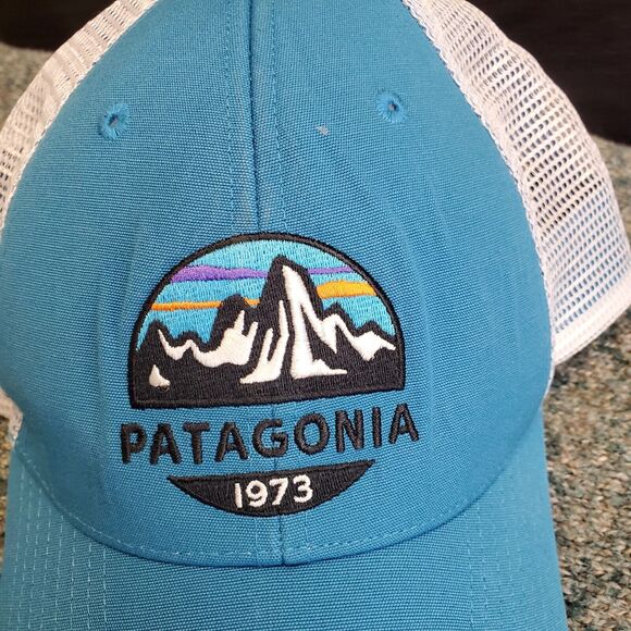 Patagonia Trucker Hat 1973 Fitz Roy Scope Unisex One Size Rounded Bill Blue - Picture 2 of 8